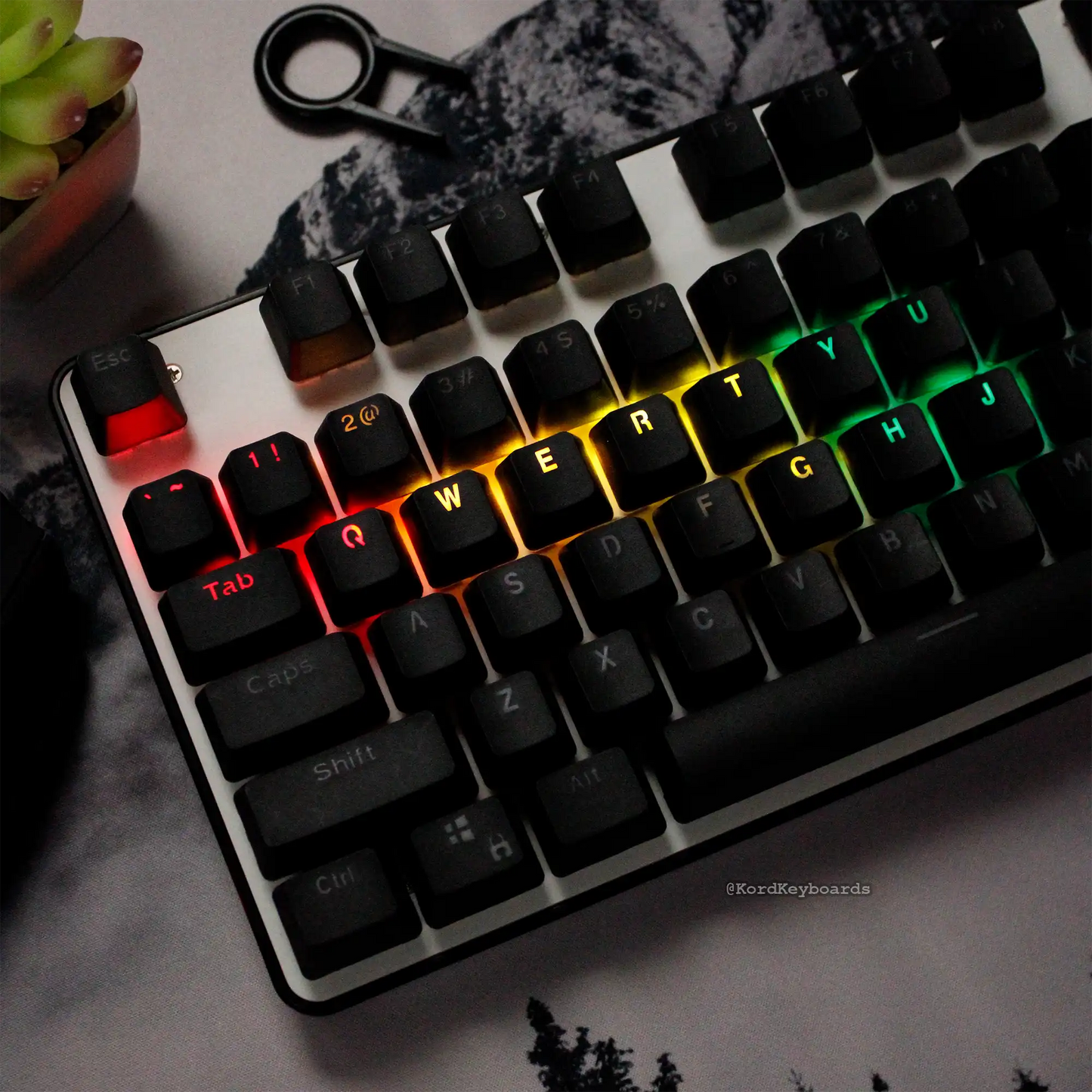 Black on Black Keycaps Set
