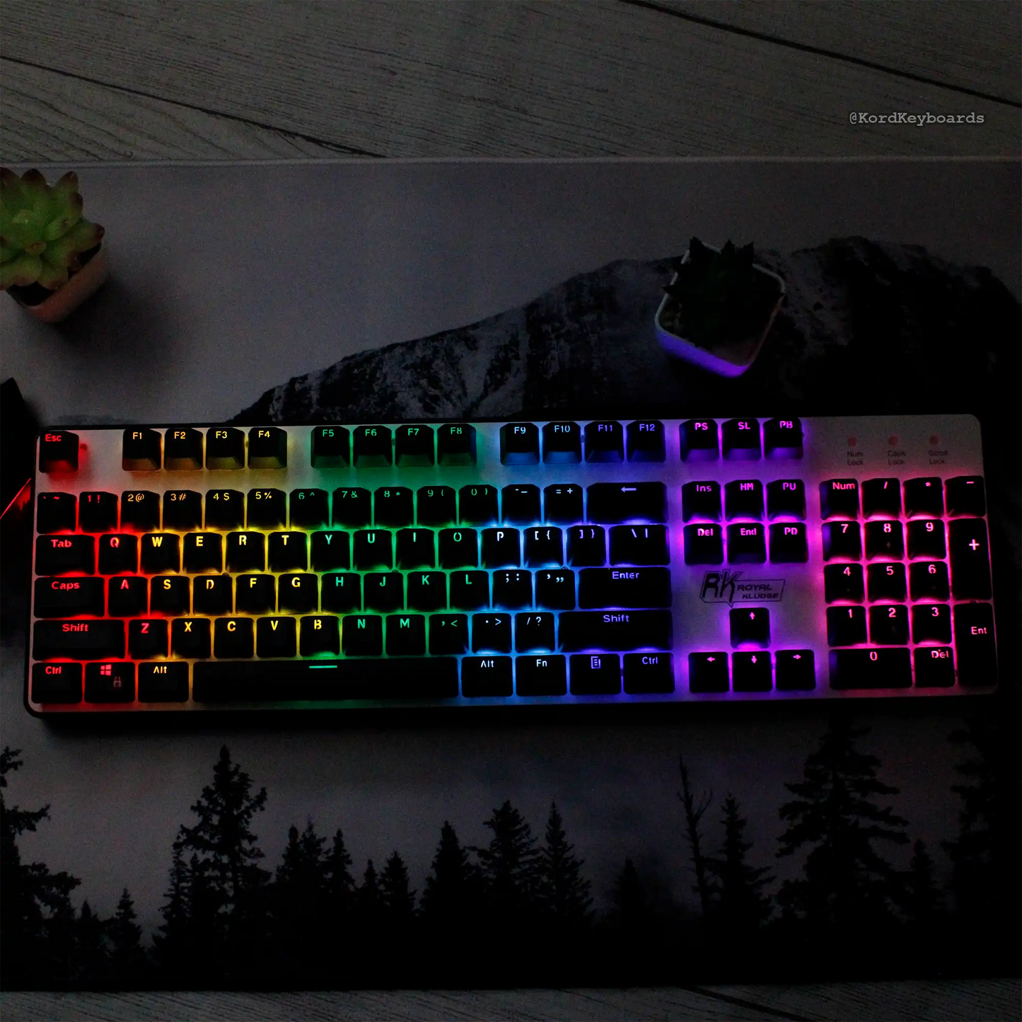 Black on Black Keycaps Set