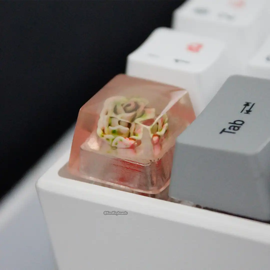 Roses of Beauty Escape Keycap