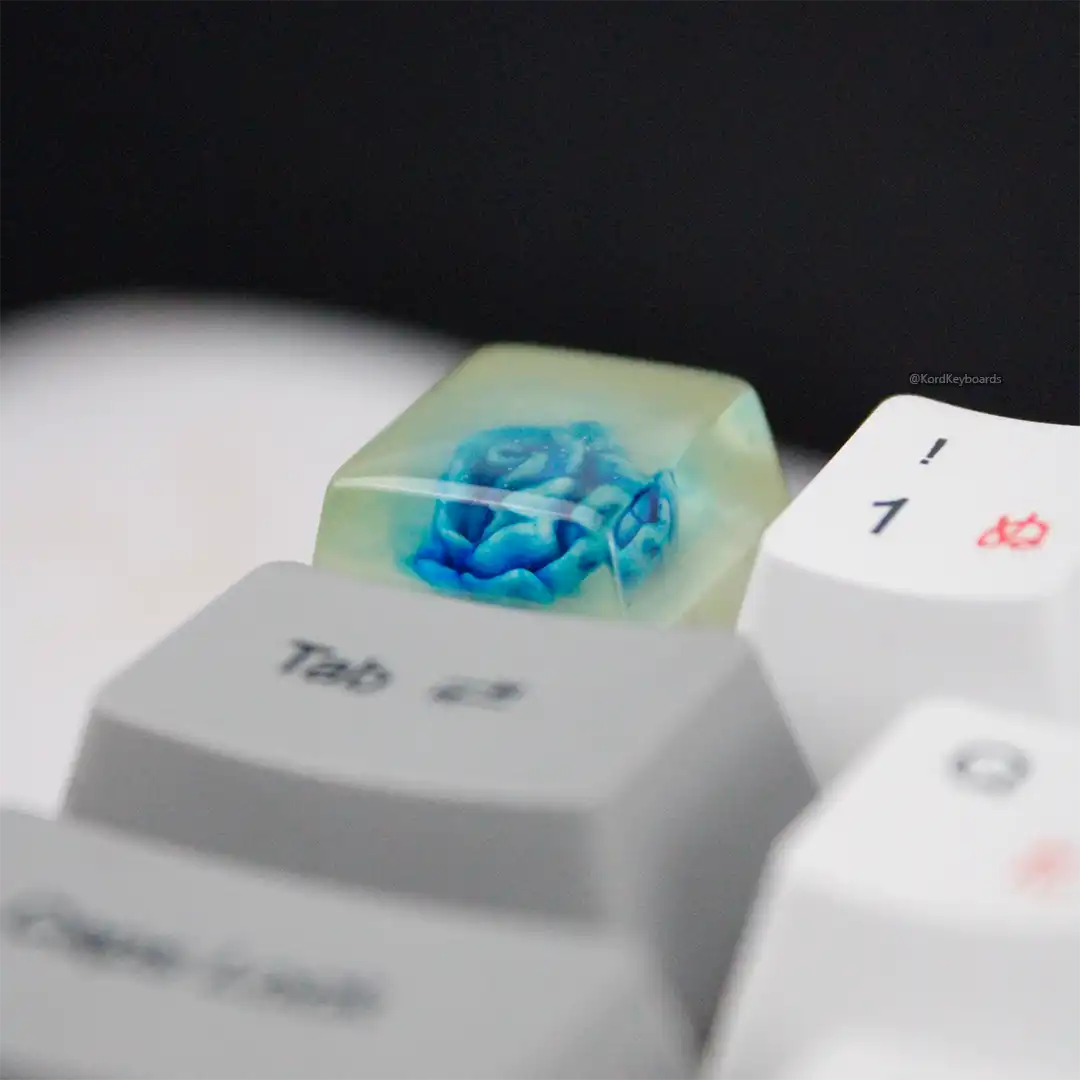Roses of Beauty Escape Keycap